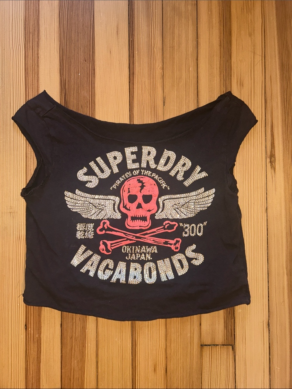 Super dry bedazzled dark brown cropped t-shirt with orange skull